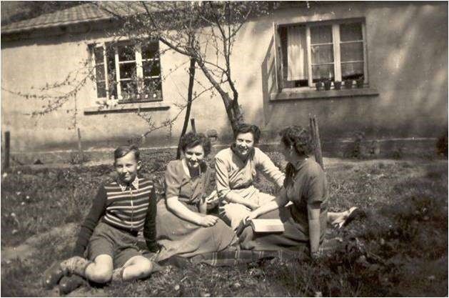 Vertriebenefamilie Glandorf 1954